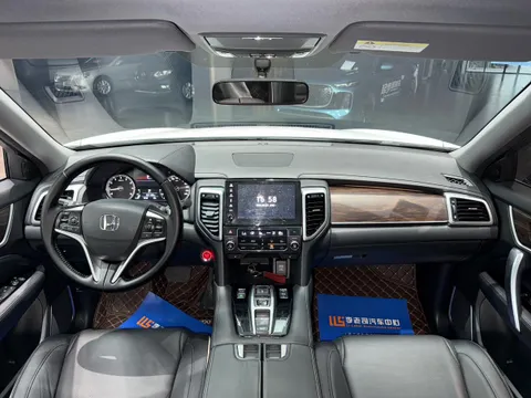 Honda UR-V
