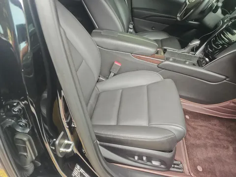 Cadillac XTS