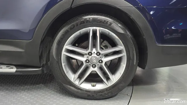 Hyundai Grand Santa Fe (Maxcruz)
