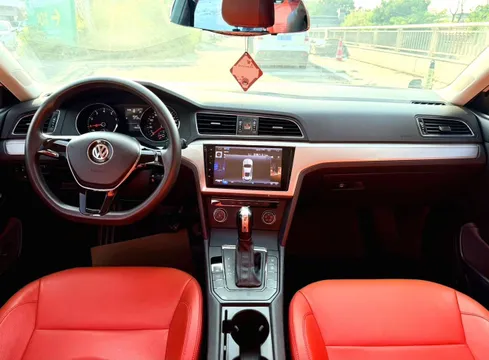 Volkswagen Lamando