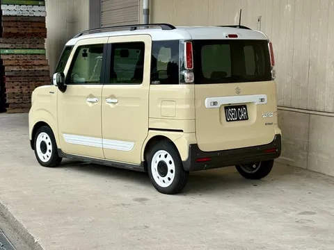 Suzuki Spacia Gear