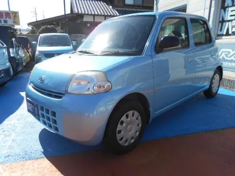 Daihatsu Esse