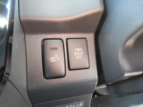 Toyota Pixis Mega
