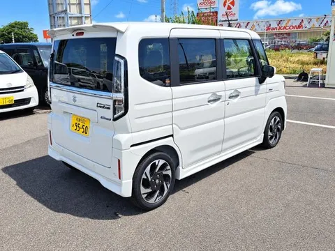 Suzuki Spacia Custom