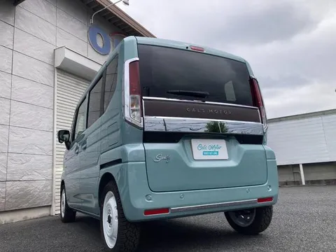 Suzuki Spacia