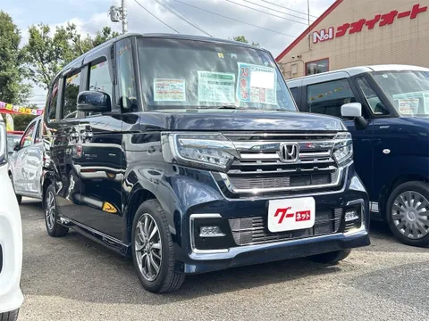 Honda N-BOX Custom
