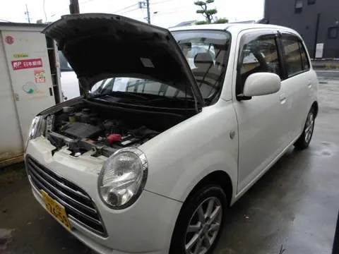 Daihatsu Mira Gino