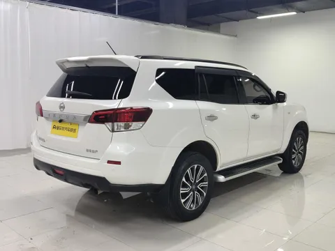 Nissan Terra