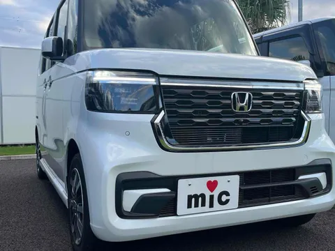 Honda N-BOX Custom