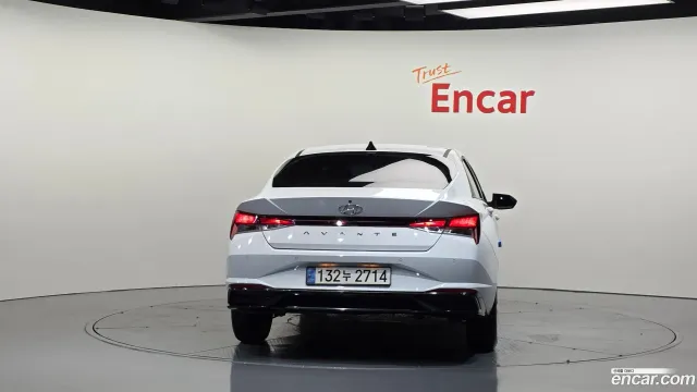 Hyundai Elantra (Avante)