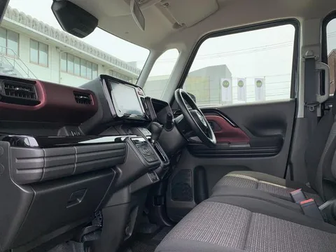 Suzuki Spacia Custom