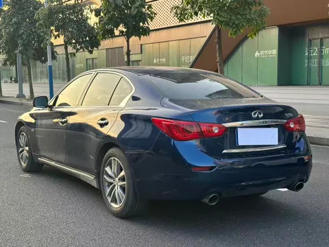 Infiniti Q50L
