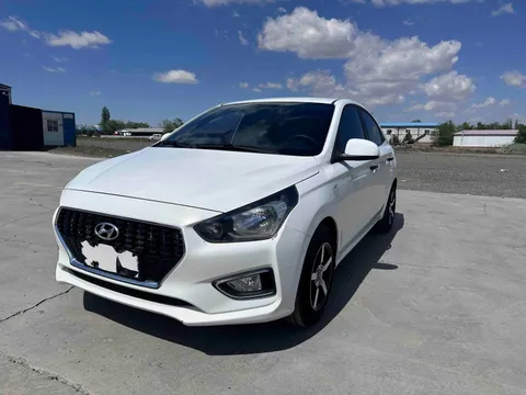 Hyundai Reina