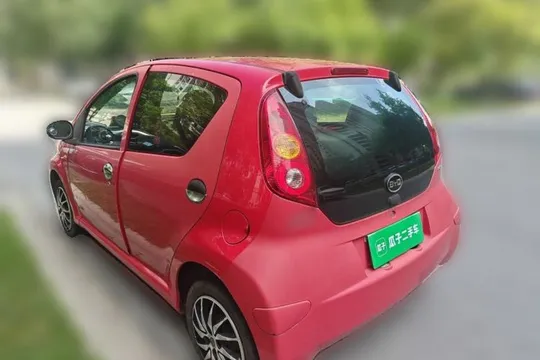 BYD F0