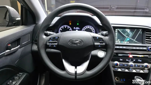 Hyundai Elantra (Avante)