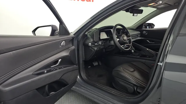 Hyundai Elantra (Avante)