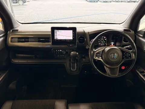 Honda N-WGN Custom