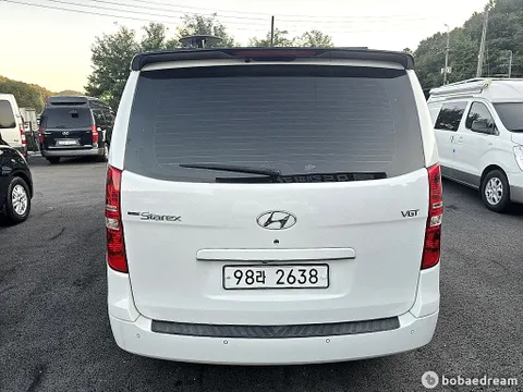 Hyundai Grand Starex