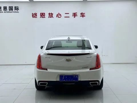 Cadillac XTS