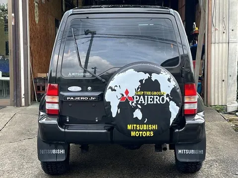 Mitsubishi Pajero JR