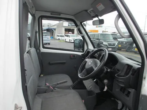 Mitsubishi Minicab Truck