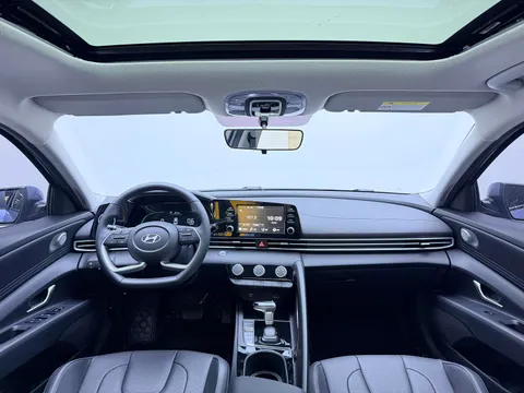 Hyundai Elantra (Avante)