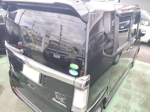 Honda N-BOX Custom