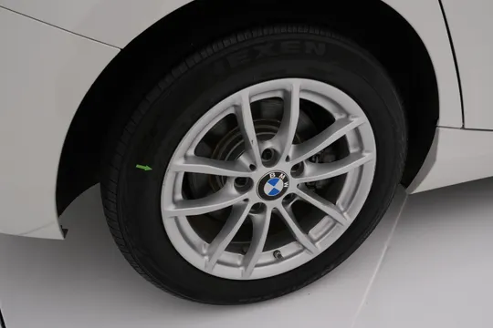 BMW BMW