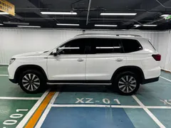 Roewe RX8