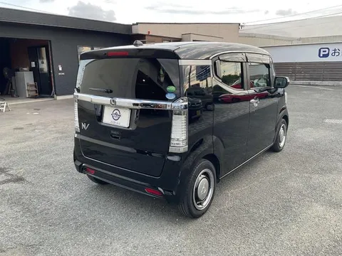Honda N-BOX Slash