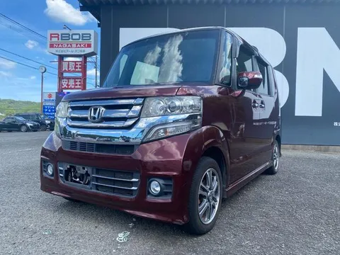 Honda N-BOX Custom
