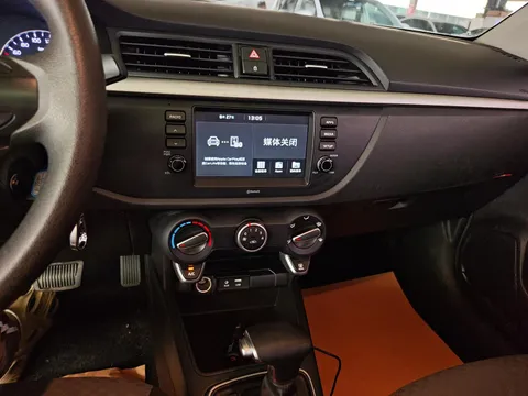 Kia K2