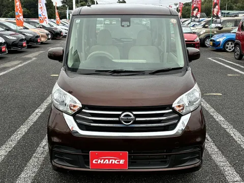Nissan Dayz Roox
