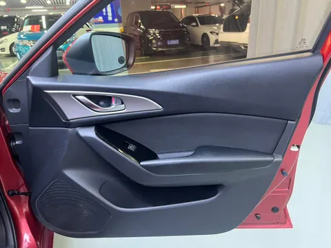 Mazda Mazda 3