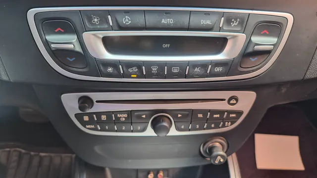 Renault SM3