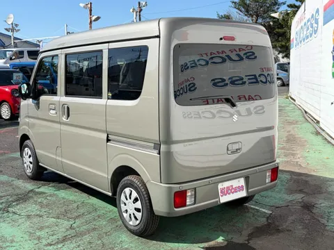 Suzuki Every