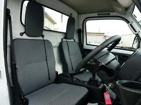 Mazda Scrum Truck