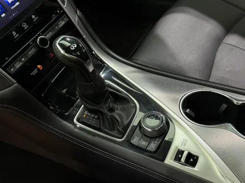 Infiniti Q50L