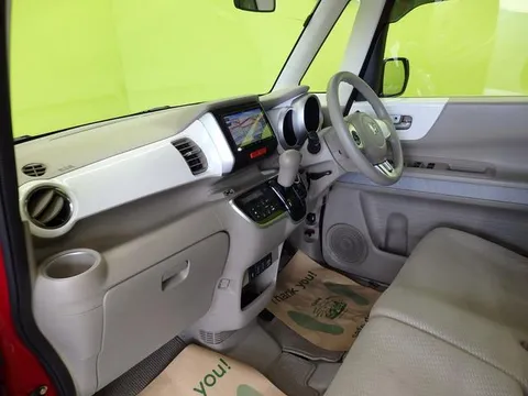 Honda N-BOX Slash