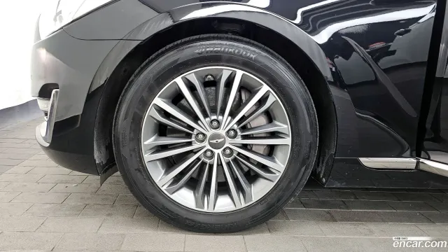 Genesis G90 (EQ900)