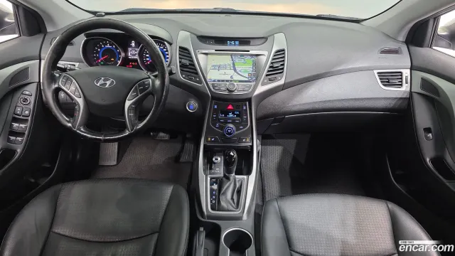 Hyundai Elantra (Avante)