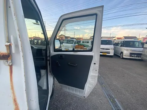 Nissan Clipper Truck
