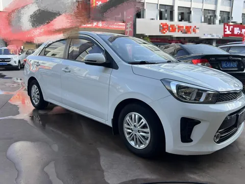 Kia Pegas