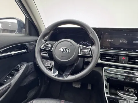 Kia KX3