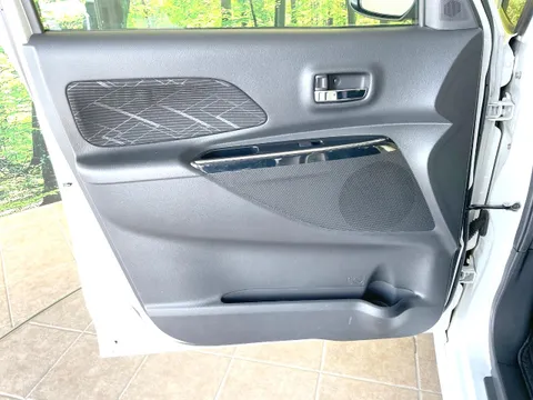 Mitsubishi eK Space Custom