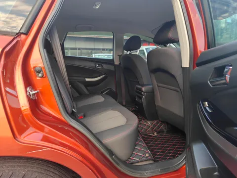 Venucia T70