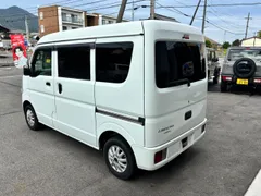 Mitsubishi Minicab Van