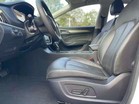 Roewe i6 Classic