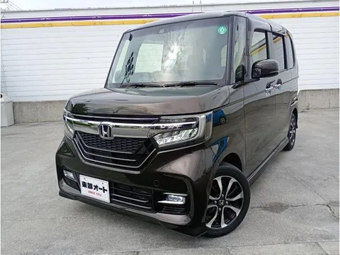 Honda N-BOX Custom