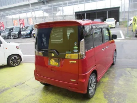 Suzuki Spacia Custom